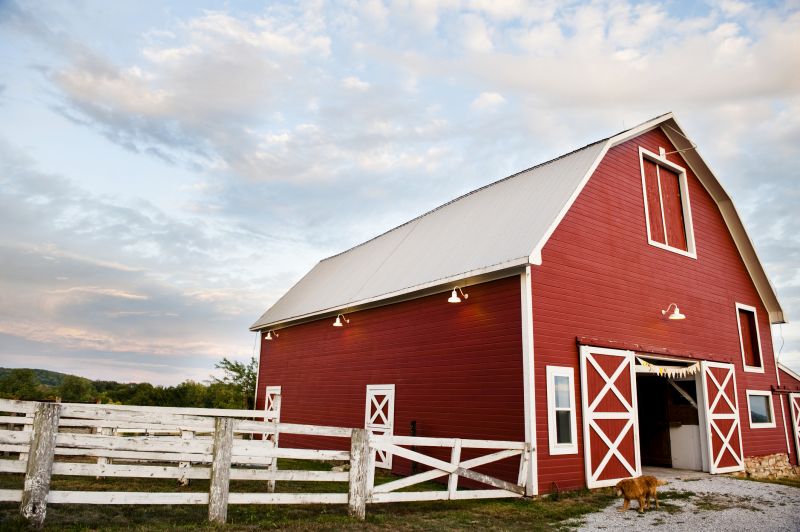 Pole Barn Roof Repair in Oak Lawn, IL