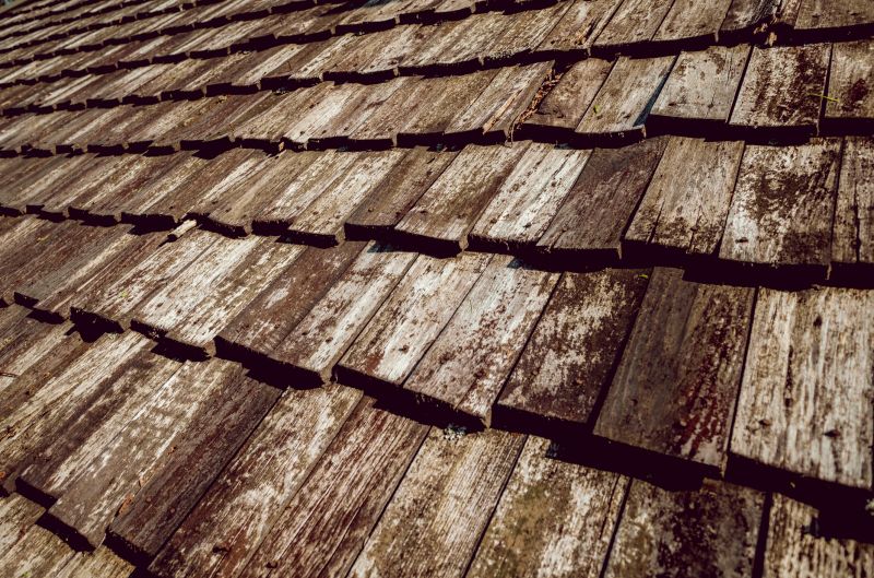 Shake Roof Replacement in Harvey, IL