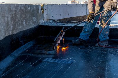 Tar Roof Replacement in East Chicago, IN